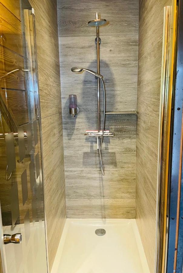 La Cabane Spa Saint-Laurent-d'Andenay 외부 사진