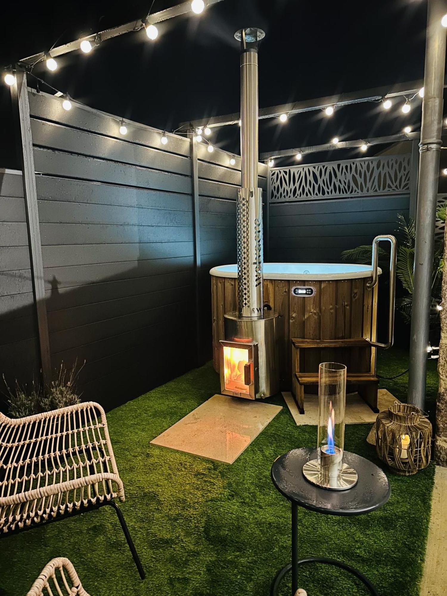 La Cabane Spa Saint-Laurent-d'Andenay 외부 사진